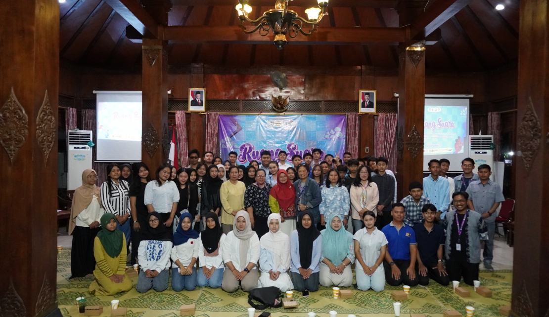 Wujudkan Ruang Digital Aman, Sinergi "Ruang Suara" Bekali Pemuda Kerten Lawan Cyberbullying